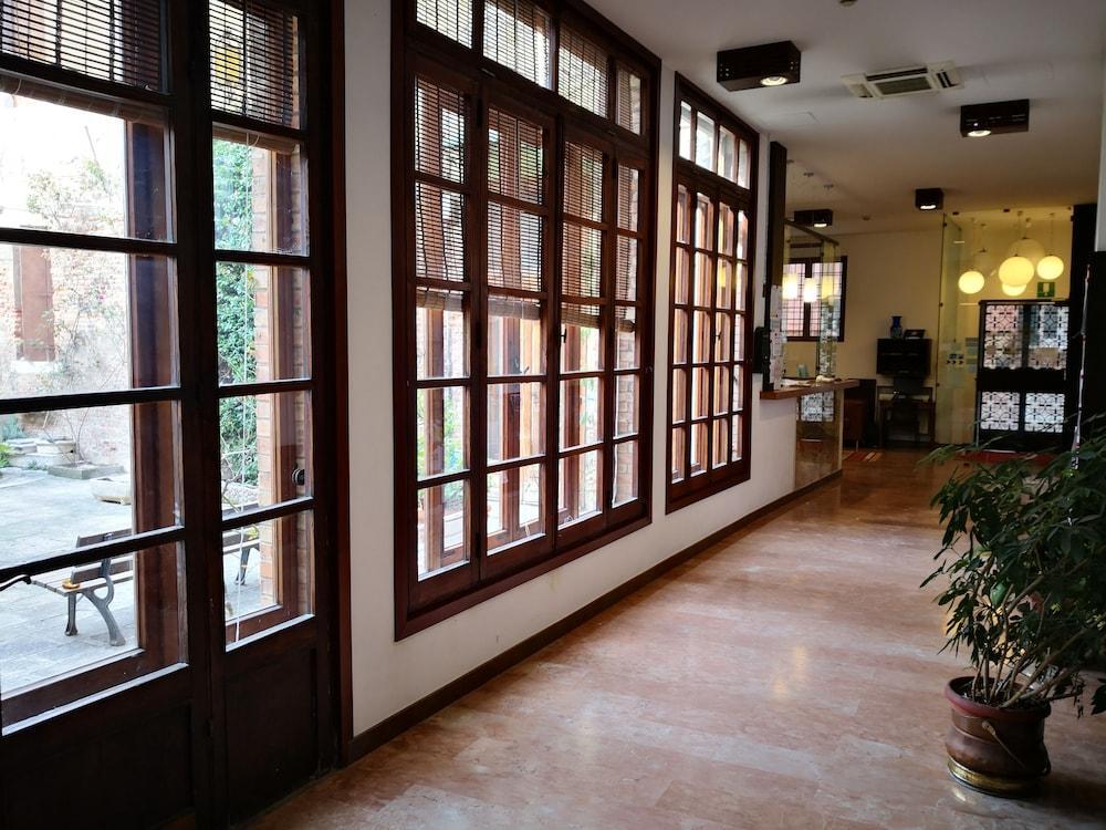 Domus Ciliota Hotel Venice Exterior photo