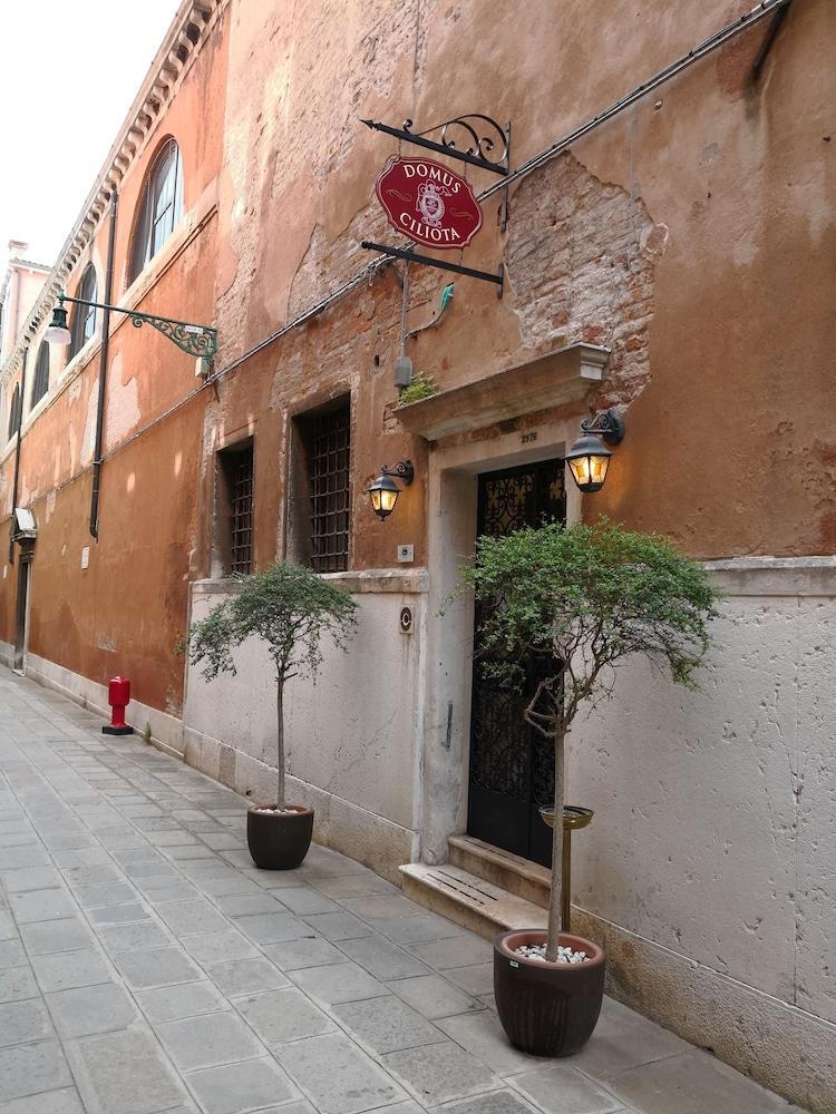 Domus Ciliota Hotel Venice Exterior photo